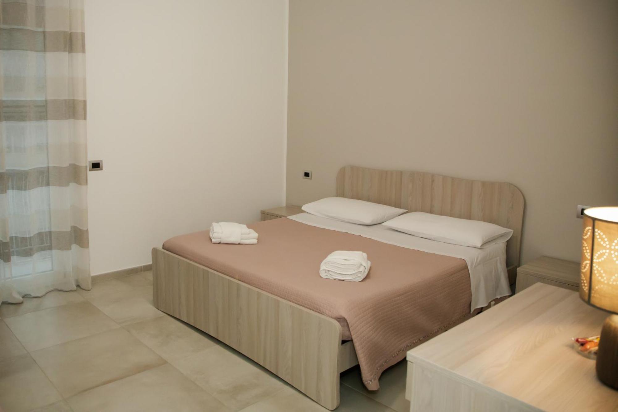 La Bella Salernitana Bed & Breakfast Salerno Bagian luar foto